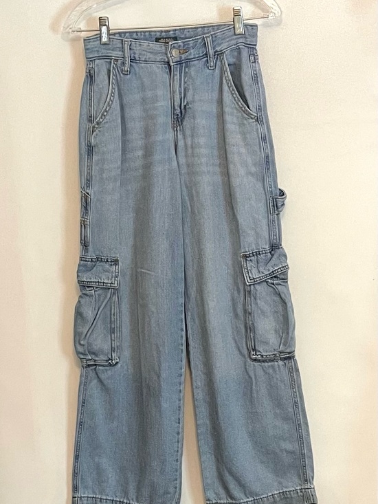 wild fable Denim - Wild Fable Light Wash Mid Rise Baggy Wide Leg Cargo Jeans size 00